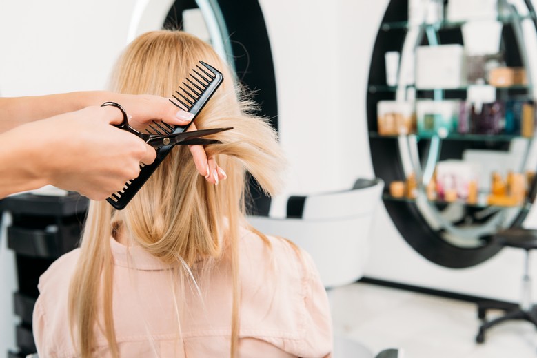 Pause Beaute by Julie - Coiffure à domicile - 21600 Domois Fenay Ouges Longvic - Coupe Brushing Couleurs Balayage Patine